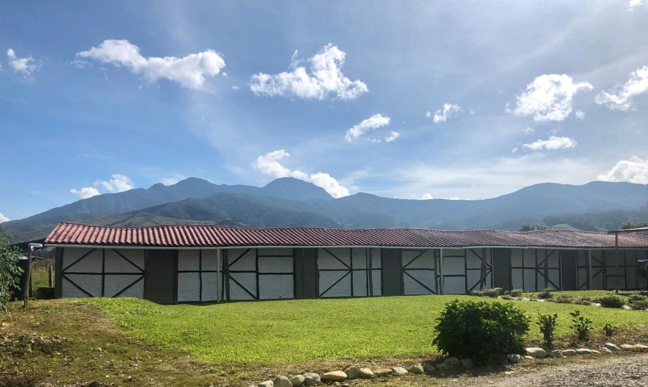 Finca Hotel Paraiso Urrao Exterior photo